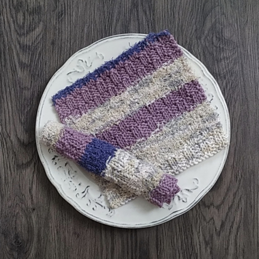 💜🤍Hand Knit Scrubbing Stripes Dishcloth